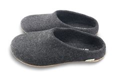 Handmade Wool Felt Slippers with Arch Support and Leather Sole - Charcoal – Kyrgies Slippers With Arch Support, Best Slippers, Felted Slippers, Designer Slippers, House Shoes, How To Show Love, House Slippers, Ethical Fashion, Vegetable Tanned Leather