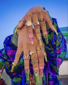 Nails And Rings, Ongles Bling Bling, Bling Acrylic Nails, Acrylic Nails Coffin, Girls Nails, Luxury Nails, Bling Nails