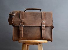 Genuino bolso de cuero de caballo loco Brown / del por weiweihe Leather Studio, Brown Leather Messenger Bag, Macbook Bag, Leather Briefcase Men, Canvas Leather Bag, Leather Travel Bag, Vintage Shoulder Bag, Vintage Leather Bag, Leather Laptop Bag