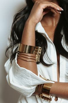 Bisjoux-Brass-Modern-Wired-Bracelet-Armlet-Arm-Cuff Adjustable Bold Bracelet For Parties, Bold Adjustable Bracelets For Party, Bold Adjustable Party Bracelet, Adjustable Bold Party Bracelet, Adjustable Open Cuff Jewelry For Party, Trendy Metal Cuff Bracelet, Modern Gold Bracelets For Spring, Party Open Cuff Bracelet, Bold Adjustable Gold Jewelry