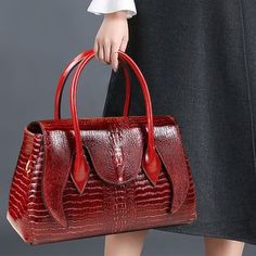 Side Bags For Women, Female Shoulder, Patent Leather Handbags, Handbags Luxury, Crocodile Pattern, Handbag Patterns, Cheap Handbags