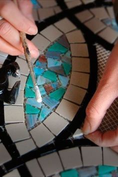 Diy Mosaic Art, Imperial Valley, Free Mosaic Patterns, Loc Maintenance, Easy Mosaic, Mosaic Tiles Crafts, Mosaic Art Diy, Mosaic Rocks, Mosaic Pots