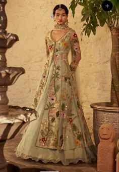 Indian Fits, Indian Outfits Lehenga, Desi Outfits, Pakistani Fancy Dresses, Dresses Traditional