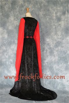 Celtic DressMedieval Gown Gothic Dress Pagan Dress by frockfollies Black Elven Medieval Dress For Medieval Festivals, Black Elven Medieval Dress For Festivals, Medieval Gown For Costume Party, Black Elven Costume Dress, Black Dress For Larp At Medieval Festivals, Black Dresses For Larp At Medieval Festivals, Pagan Dress, Targaryen Dress, Elvish Dress