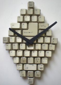 a clock made to look like a computer keyboard