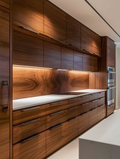 Walnut Wood Texture Interior Design, Woodmark Cabinets Kitchens, Chestnut Kitchen Cabinets, Chestnut Kitchen, Walnut Wood Texture, Marble Floor Kitchen, Modern Luxury Kitchen Design