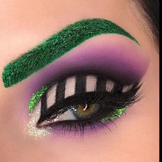 Carnaval Make-up, Beetlejuice Makeup, Halloween Decor Diy, Drag Make-up, Cute Halloween Makeup, Halloween Eye Makeup, Halloween Makeup Inspiration