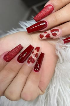 Valentines Day Nails And Toes Set, Valentines Day Nails Rinstone, Valintens Nail Ideas Acrylic, Valentine's Day Nail Designs Red, Valentines Nails With Rhinestones, Valentines Day Nails Stiletto, Valentines Day Nails Coffin Red, Red Valentines Day Nails Acrylic, San Valentine Nails Ideas