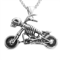 Mens Skull Motorcycle Pendant Necklace Gothic Punk Biker Jewelry Box Chain 24" | eBay Logo Moto, Skull Motorcycle, Biker Gang, Necklace Gothic, Biker Jewelry, Piercings Jewelry, Skull Necklace, Gothic Punk, Clothes Jewelry