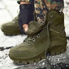 Russoo - Mens Fuzz-lined Combat Service Boots: Versatile Lace-up Footwear for Casual and Military Wear, Ideal for Winter Training Green Lace-up Winter Boots, Khaki Lace-up Winter Boots, Khaki Winter Hiking Boots, Winter Hiking Boots In Khaki, Combat Boots For Winter Outdoor Activities, Green Winter Boots For Outdoor Use, Military Style Winter Boots For Outdoor, Fitted Round Toe Outdoor Boots, Green Casual Boots For Outdoor Work