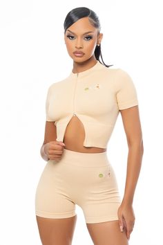 Get active or lounge around with this comfortable body-forming 2 piece set. Trendy Fitted Tops For Leisure, Fitted Crop Top Matching Set For Loungewear, Fitted Tops For Leisure In Spring, Fitted Tops For Spring Leisure, Sporty Fitted Crop Top For Loungewear, High Stretch Short Sleeve Activewear For Loungewear, Stretch Matching Set Tops For Loungewear, Sporty High Stretch Crop Top For Loungewear, Sporty Spring Gym Sets