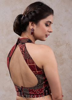 Halter Neck Blouse, Chudidhar Neck Designs, Halter Neck Blouses, Fancy Blouse, Backless Blouse, Fancy Blouses, Fancy Blouse Designs, Blouse Work