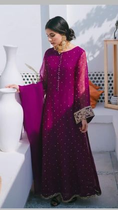 Organza Anarkali, Purple Anarkali, Shadi Dresses, Simple Kurta Designs, Bridal Dress Fashion, Casual Party Dresses