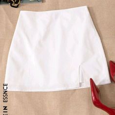 saia branca shein curta nunca usada tamanho g Natal Outfit, White Skirt Outfits, Short Pollera, Skirt White, White Skirts, Skirt Outfits, Old Money, Tights, Zara