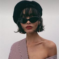 Zara Black Beret New With Tags! Size - S-M (Only Size) Material - 100% Wool Short Haircuts For Round Faces, Black Beret Hat, Haircuts For Round Faces, Short Hair Cuts For Round Faces, Black Beret, Haircut Types, Top Sunglasses, Zara Accessories, Round Face Haircuts