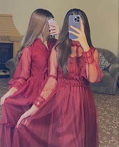 How To Be Famous, Afghan Wedding, Self Pictures, Mirror Selfie Poses, Cute Muslim Couples, Best Friends Shoot, Best Poses For Pictures, Insta Profile Pic