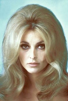 Hairstyles Long Bob, Klasik Hollywood, Asymmetrical Hairstyles, Sharon Tate, Funky Hairstyles, Fringe Hairstyles