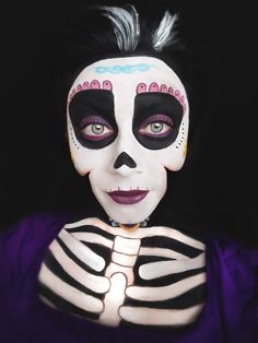 MakeUp Inspired: Mama Imelda by https://jessieoctober.deviantart.com on @DeviantArt Face Makeup For Halloween, Skeleton Face Makeup, Makeup For Halloween, Skeleton Body, Skeleton Face, Halloween Makeup Diy, Makeup Inspired