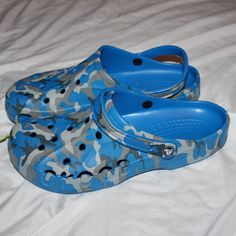 Crocs Baya Seasonal Printed Camo Clog Men’s Sz 13 Royal Blue Grey 206230-4kw New Comfortable Blue Slip-resistant Clogs, Blue Slip-resistant Closed Toe Clogs, Slip-resistant Blue Clogs With Round Toe, Blue Slip-resistant Clogs With Round Toe, Blue Slip-on Clogs For Outdoor, Blue Closed Toe Clogs For Outdoor, Sporty Blue Clogs With Cushioned Footbed, Casual Blue Closed Toe Clogs, Sporty Blue Slip-on Clogs