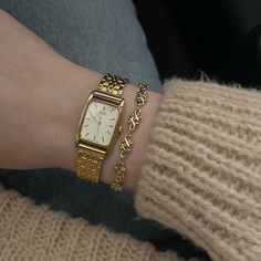 Seiko Women Watch, Seiko Watches Women, Minimalist Accessories Jewellery, Elegant Watches Women, Vintage Seiko Watches, خواتم خطوبة, Pretty Watches, Pretty Jewelry Necklaces