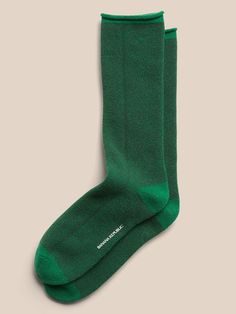 A soft sock in a breathable cotton blend with rib-knit openings and angled toe seams for a better, more comfortable fit.  Fits men's shoe sizes 8-12. Casual Breathable Knee-high Socks, Casual Breathable Solid Color Socks, Casual Ribbed Round Toe Socks, Green Mid-calf Casual Socks, Casual Mid-calf Green Socks, Casual Green Mid-calf Socks, Casual Fitted Socks With Ribbed Cuffs, Casual Ribbed Snug Socks, Solid Color Fitted Casual Socks