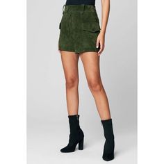 Msrp $98 New With Tag! A Unique Alternative To Your Usual Cutoffs, These Blanknyc Shorts Are Crafted From Supple, Dark-Green Suede And Outfitted With Flap Pockets. Fabric: Heavyweight, Non-Stretch Suede Fixed Hem Button Closure And Zip Fly Flap Side Pockets Shell: 100% Leather Lining: 97% Polyester/3% Spandex Dry Clean -New Condition With No Visible Flaws. -Please See Pics For Detail And Approximate Measurements. -Unless Noted As Nwt/Nwot, Items Are Pre-Owned, Washed/Cleaned. All Products Stored Fitted Utility Style Shorts, Casual Shorts With Short Inseam For Fall, Fitted Utility Shorts Of Short Length, Short Inseam Shorts With Pockets For Fall, Green Short Utility Pants, Utility Style Bottoms For Fall, Short Length, Utility Style Fall Bottoms Short Length, High Rise Fitted Shorts For Fall, Fitted High Rise Shorts For Fall