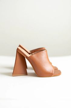 Brown Triangle Block Mule Heels Trendy Mules, Heels Trendy, Summer Brown, Brown Mules, Heels Block, Block Heel Mule, Trending Heels, Heels Chunky, Trendy Heels