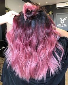 Pink Ombre Hair, Hair Color Unique, Creative Hair Color, Hair Color Shades, Hair Color Purple, Pretty Hair Color, Hair Color Pink, Ombre Hair Color