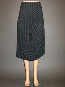 This skirt represents your inner "Gwen Stefani," Love it! Striped Fitted Midi Skirt, Striped Fitted Long Skirt, Boo Radley, Planet Clothing, Flax Clothing, Dupatta Designs, Kedem Sasson, Mall Outfit, Bryn Walker