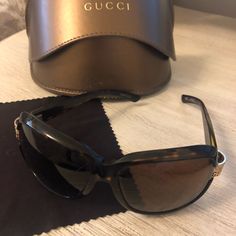 Gucci Sunglasses Havana - Tortoise Color. No Scratches On Glasses. Well Kept. Comes With Box And Duster Designer Tortoiseshell Sunglasses For Formal Occasions, Elegant Gucci Sunglasses With Uva Protection, Elegant Tortoiseshell Sunglasses With Mirrored Lenses, Formal Tortoiseshell Sunglasses With Uv Protection, Designer Gucci Sunglasses For The Beach, Designer Gucci Sunglasses For Beach, Classic Gucci Tortoiseshell Sunglasses, Elegant Tortoiseshell Sunglasses With Uv Protection, Luxury Brown Sunglasses For Beach