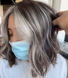 Grey Blending, Gray Hair Growing Out, Natural Gray Hair, Transition To Gray Hair, Blending Gray Hair, Gray Hair Highlights, Light Hair Color