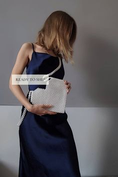 "Pearl beaded heart bag. White bag on a strap. Personalized strap length. If you are looking for a gift for Valentine's Day or for your partner birthday- a handbag \"heart\" is a great idea. Material: white acrylic pearl beads 8mm. PROCESSING TIME 2-3 days🔥 SIZE: *Height: 21cm *Width: 22cm Bonus: free surprise for all orders. In addition to the gift, a hand-signed postcard with a message from the purse is attached to the order. If this is a present, be sure to write me the name of the recipient✒ More pearl bags💥 https://www.etsy.com/shop/VitakaJewelry?ref=seller-platform-mcnav§ion_id=29560344 !!Please be aware that some countries impose customs fees and taxes for packages that enter your country.  These fees are kept by your government and outside of your purchase with me. *If you are ru Valentines Gift Basket, Pearl Beaded Bag, Valentine Gift Baskets, Personalized Clutch, Wedding Tote Bag, To My Soulmate, Aesthetic Tote Bag, Wedding Handbag, Gifts Box