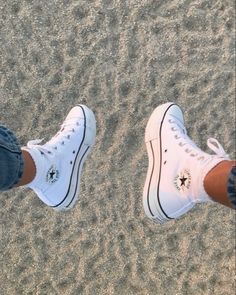 Converse Chuck Taylor Platform, Chuck Taylor Platform, Cute Converse Shoes, Shoes For School, Jordan Shoes Girls