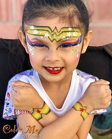 Halloween Makeup Looks For Kids, Wonder Woman Face Paint, Kid Makeup, Wonder Woman Drawing, Wonder Woman Makeup, Superhero Halloween