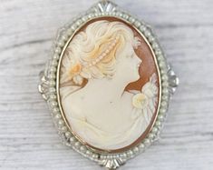 Vintage 14k White Gold Carved Shell Cameo Filigree Brooch Pin | Etsy Hinged Ring, Cameo Jewelry, Filigree Pendant, Vintage Cameo, Carved Shell, Cameo Brooch, Gold Filigree, Pink Stone, Star Pendant