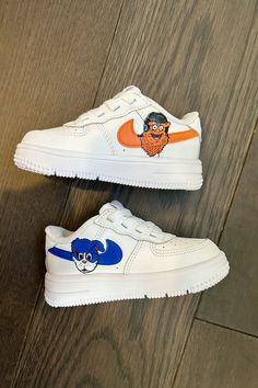 custom hand-painted Sixers and Flyers mascot sneakers for toddler #toddlersneakers #toddlershoes #customsneakers #babygift