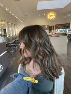 Simple Brunette Balayage, Brown Hair Caramel Babylights, Summer Brown Balayage, Subtle Balayage Asian Hair, Asian Dyed Hair Balayage, Blended Brown Balayage, Asian Hair Color Balayage, Brown Hair Subtle Balayage, Neutral Brunette Balayage