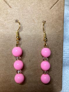 Pink Glass Bead Earrings Beads are 8 mm To return to my homepage, click the below: https://www.etsy.com/shop/AllisonsJewels Christmas Bead Necklace, Yellow Flower Necklace, Diy Earrings Easy, Holiday Necklace, Earrings Beads, Glass Bead Earrings, Earrings Ideas, Pink Bubbles, Wire Work Jewelry