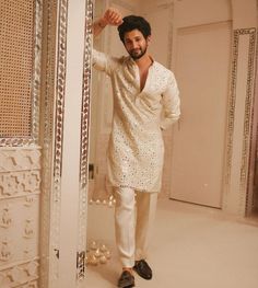 Kurta Designs Men's Latest 2023, Kurta For Haldi Function Men, Kurta For Men Traditional, Mens Ethnic Wear Kurta, Kurta Designs Men's, Beige Kurta