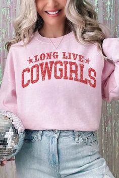 LONG LIVE COWGIRLS OVERSIZED GRAPHIC SWEATSHIRTPREMIUM COTTONOVERSIZED FIT Trendy Crew Neck T-shirt For Country Concerts, Western Crew Neck Sweatshirt Pink, Relaxed Fit Crew Neck T-shirt For Rodeo, Long Live Cowgirls Shirt, Oversized Graphic Print T-shirt For Rodeo, Casual Bodysuit, Sweater Tank Top, Kimono Cardigan, Graphic Tops