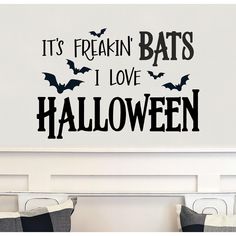 it's freakin'bats i love halloween wall decal in black and white