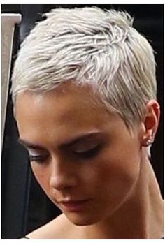 Blond Short Pixie Haircut, Super Short Pixie White Hair, Extra Short Hairstyles, Super Short Womens Haircuts, Very Short Grey Hair, Pixie Haircut Grey Hair, Extra Short Pixie Haircut, Bleach Pixie, Super Short Blonde Hair