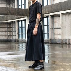 Threebooy Japan Streetwear Fashion Loose Casual Wide Leg Pant Men Punk Hip Hop Gothic Skirt Pants Black Harem Trousers Genderless Clothes Gender: MEN Item Type: full length Fabric Type: Corduroy Applicable Scene: Casual CN: Guangdong Pant Style: Wide leg pants Closure Type: Drawstring Length: full length Fit Type: LOOSE Waist Type: low Tips: Please choose the size according to your height and weight. 1. Order size is EU Size.2. As measured by hand,1-3 cm difference is allowed (1cm=0.39inch).3. D Black Rock Style Pants For Alternative Fashion, Rock Style Black Bottoms With Pockets, Black Punk Bottoms For Cosplay, Black Gothic Cotton Bottoms, Gothic Black Bottoms For Spring, Black Punk Style Pants For Summer, Punk Style Black Pants For Summer, Baggy Black Bottoms For Cosplay, Black Baggy Bottoms For Cosplay