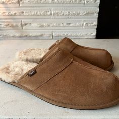 Brand New, Never Worn Questions Or Comments? Leave Them Below! Classic Shearling Slippers For Winter, Classic Winter Slippers With Suede Lining, Classic Sheepskin Slippers For Winter, Classic Suede Winter Slippers, Classic Closed Toe Winter Slippers, Casual Brown Shearling Slippers, Casual Brown Sheepskin Slippers, Casual Closed Toe Shearling Slippers, Casual Shearling Closed Toe Slippers