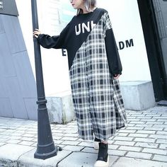 Stylish Black Plaid Patchwork Cotton Blended Dresses O Neck Caftans Women Side Open Baggy Dresses Oversized Black Patchwork Dress, Casual Oversized Patchwork Dresses, Black Patchwork Dress For Fall, Long Patchwork Dress For Fall, Plaid Patchwork Dress For Fall, Fall Plaid Patchwork Dress, Oversized Cotton Patchwork Dress, Casual Long Patchwork Dress, Casual Long Dress With Patchwork