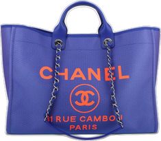 Shopping Chanel, Chanel 2, Summer Beach Wear, Fine Earrings, Ballet Flat Shoes, Ski Wear, Pump Sandals, Lady Dior, Blue Bags