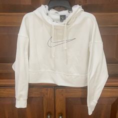 Excellent Condition Cropped Oversized Size M Never Worn White Athleisure Tops For Fall, Nike White Hoodie For Fall, Nike White Sweatshirt For Fall, White Nike Tops For Spring, White Nike Sweatshirt Relaxed Fit, Nike White Relaxed Fit Sweatshirt, White Cotton Nike Hoodie, Nike White Winter Top, White Athleisure Sweatshirt For Spring