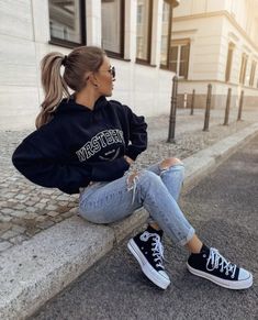 Mode Zara, Black Converse, Looks Street Style, Causual Outfits, Cute Simple Outfits, Outfit Inspo Fall, Casual Style Outfits, Mode Inspiration, Teen Fashion Outfits