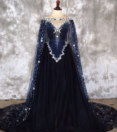 bunny–claws: “@alicecorsets ” Night Goddess, Witch Wedding, Gaun Abad Pertengahan, خواتم خطوبة, Fantasy Gowns, فستان سهرة, Beauty Dress, Royale High