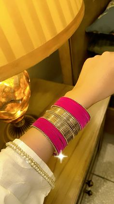 Churi Set Design, Traditional Bangles Gold, Chudiyan Bangles, Diwali Accessories, Desi Bangles, Aesthetic Bangles, Bangles Set Indian, Thread Bangles Design